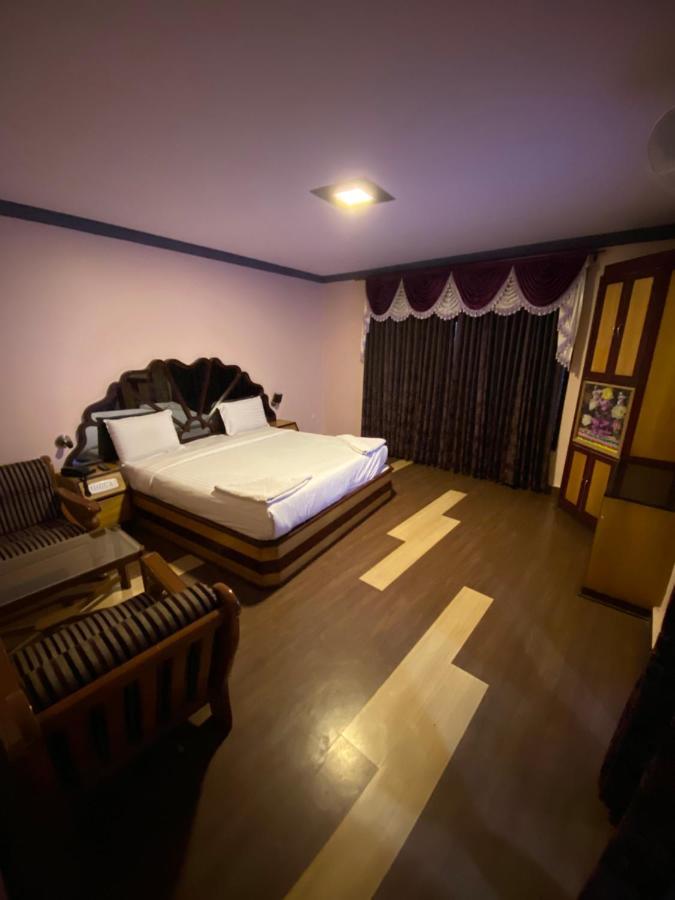 Hotel Venus Utakamand Zewnętrze zdjęcie